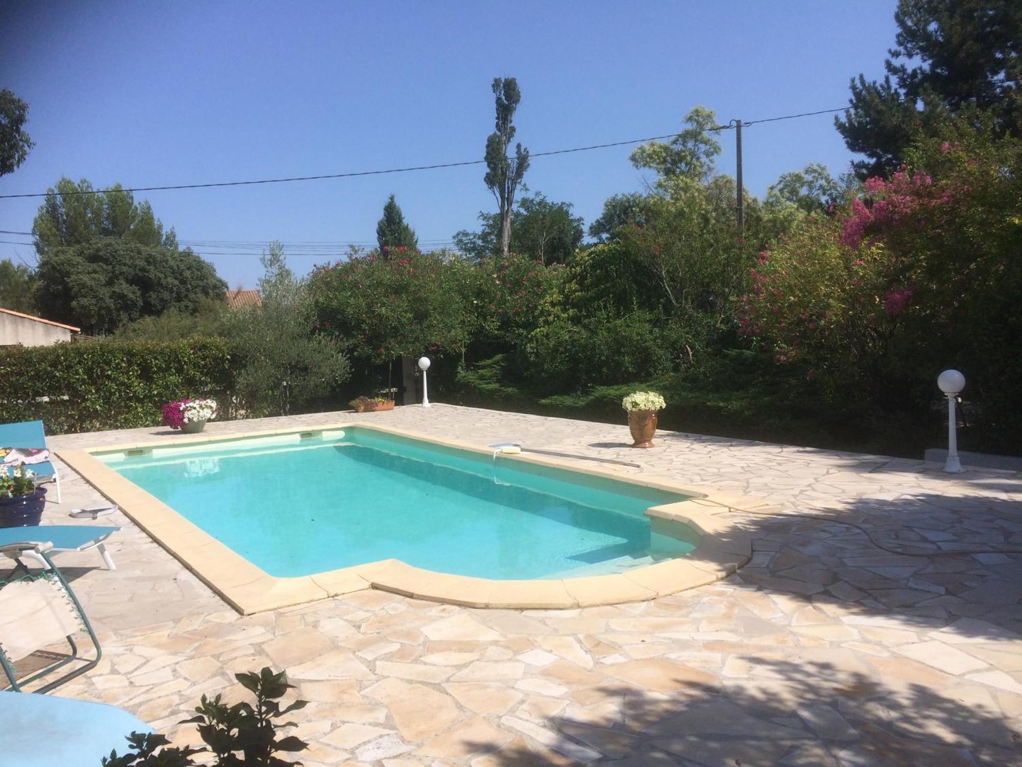 נים Studio Independant Calme Pas Loin Du Centre מראה חיצוני תמונה